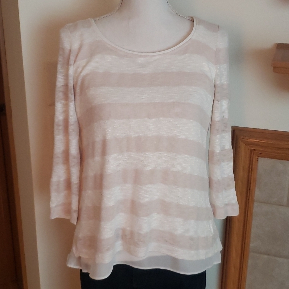 White House Black Market 3/4 sleeve sweater